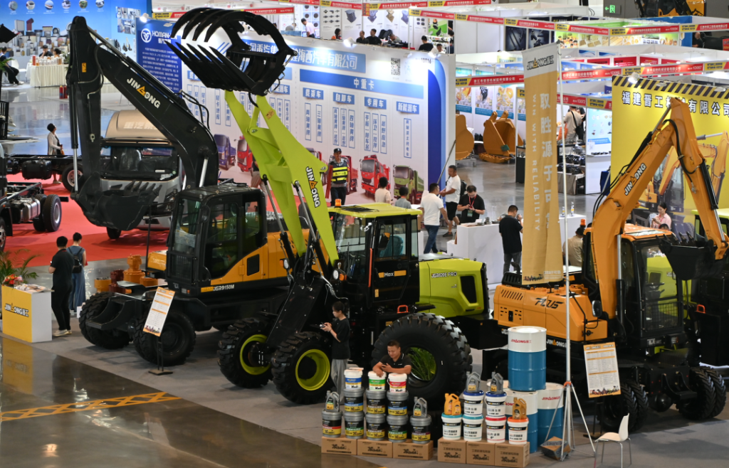 国内买球官网(中国)有限公司机械闪耀2025厦门工程机械及轮式挖掘机展